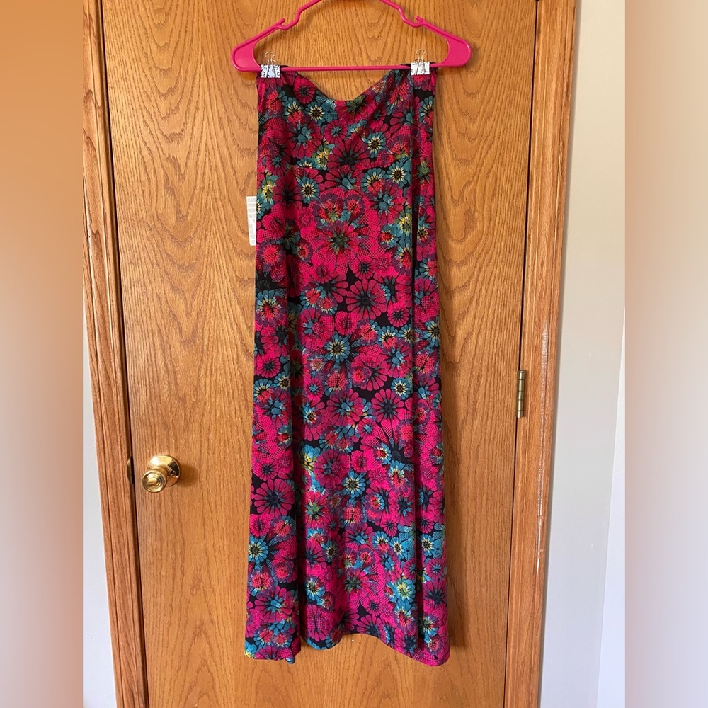 Lularoe Maxi skirt size S, NWT
